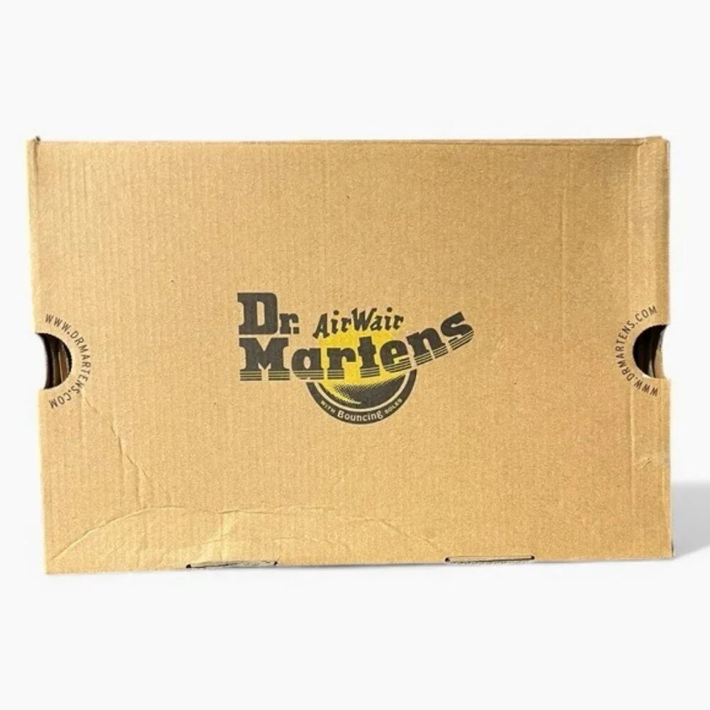 🌻NEW Dr. Martens 1460 Youth Patent Leather Lace-Up Boots Yellow Stitch Boots